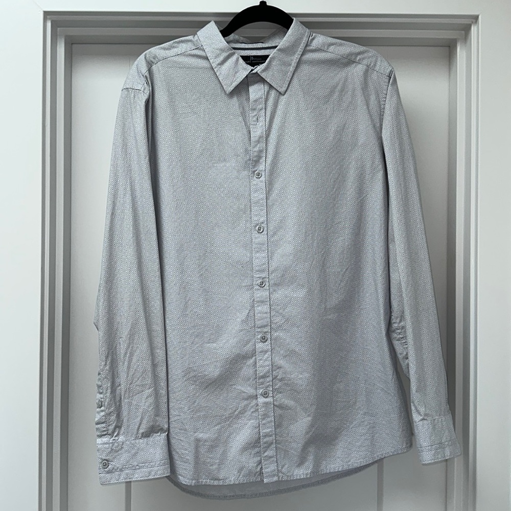 Men’s Slim Fit Dress Shirt